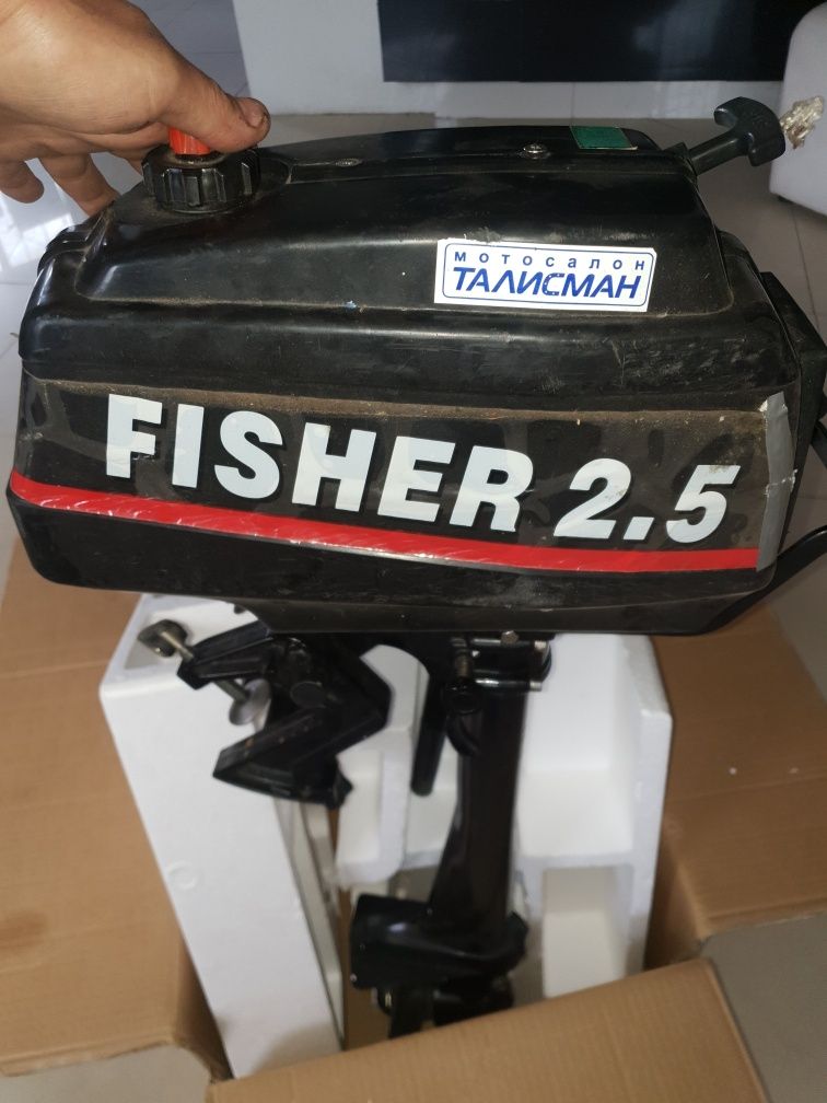 Лодочный бензиновый мотор Fisher 2.5 л.с. на резиновая пвх лодка