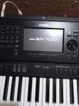 Продам синтезатор Ямаха sx700