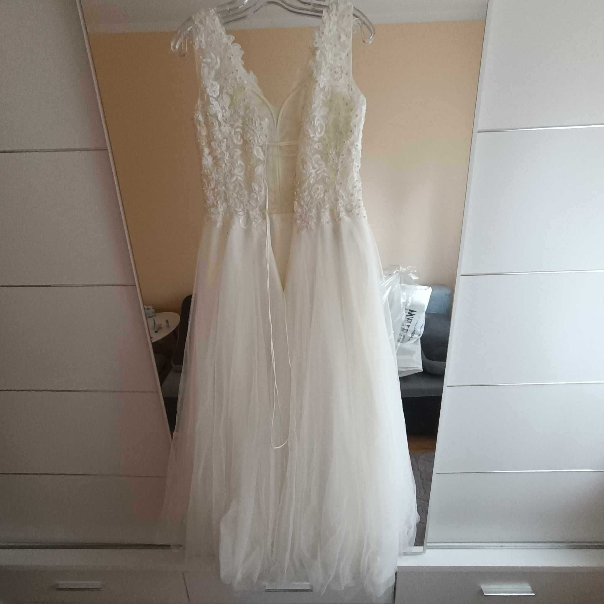suknia ślubna na wzrost 165 rozmiar 38+welon długi gratis