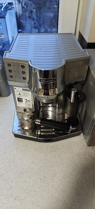 Ekspres ciśnieniowy kolbowy Delonghi