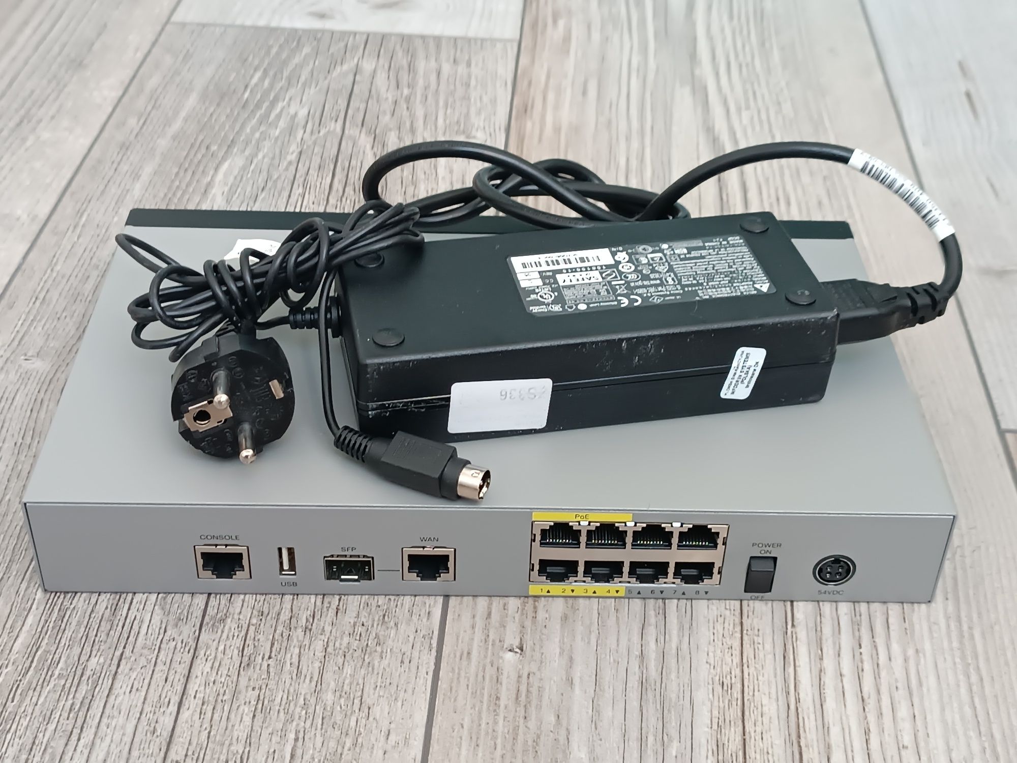 Router Cisco RV260P