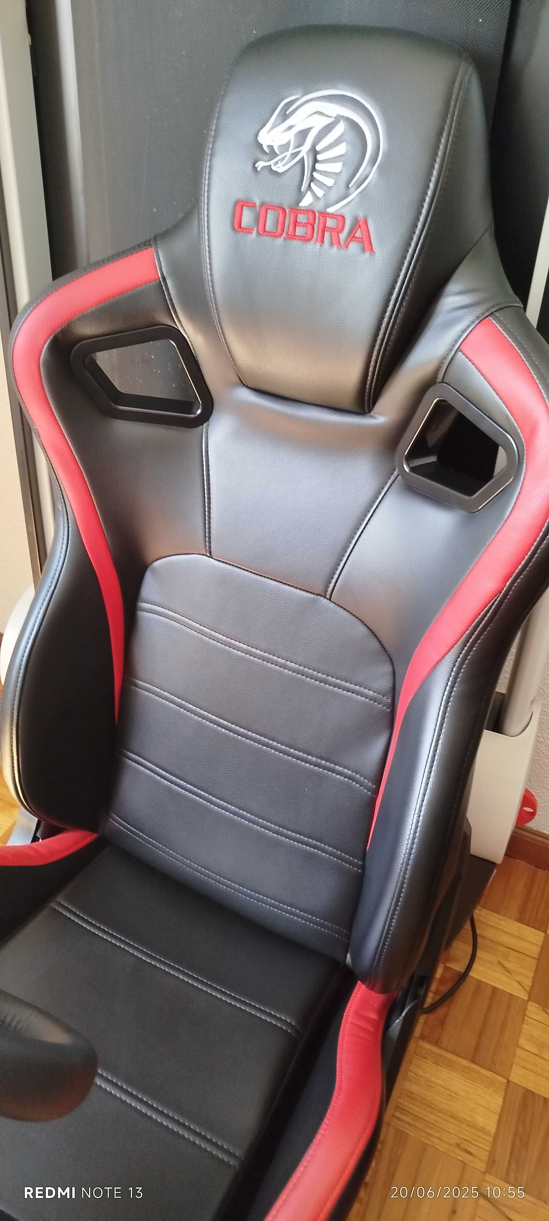 Conjunto cadeira paea PlayStation