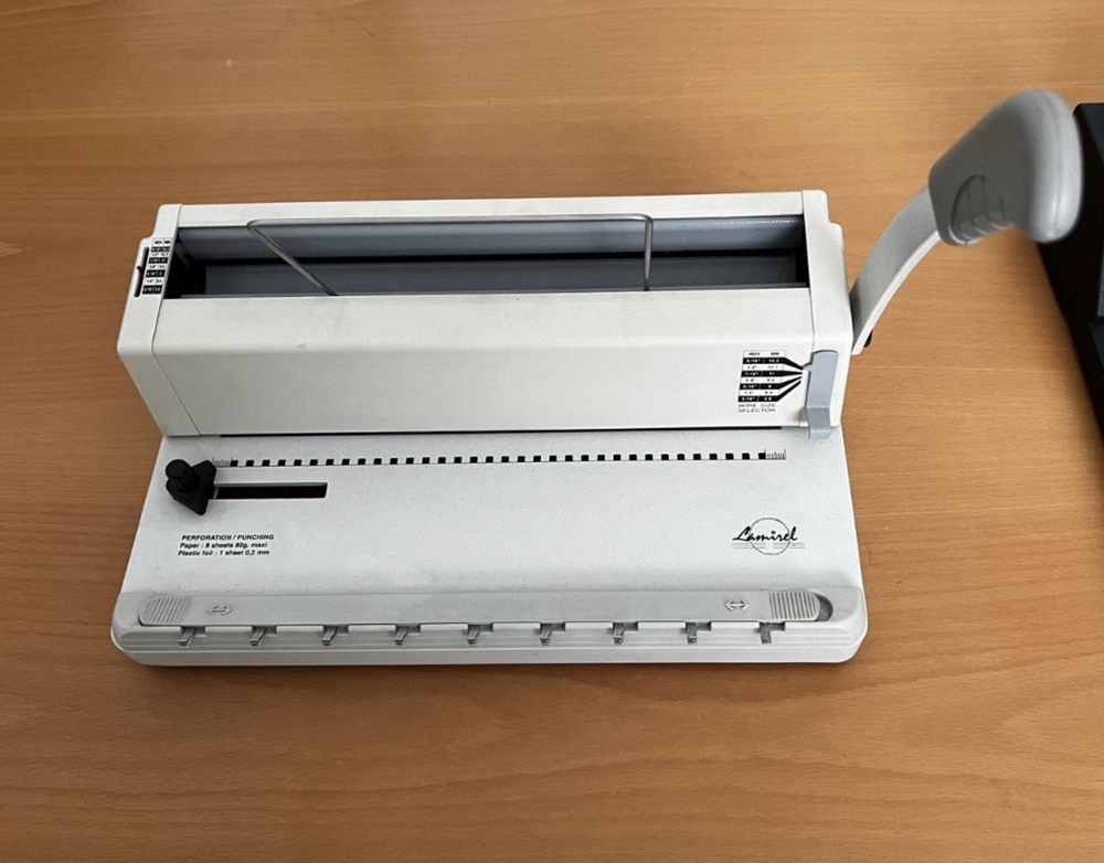 Maquina de encadernação