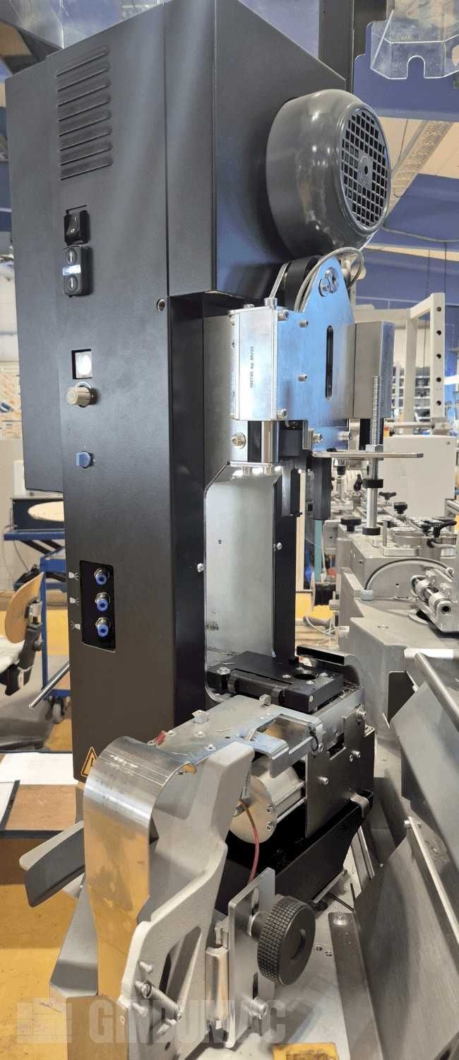 Schleuniger CrimpCenter 64 - automatyczna linia do kabli 2022