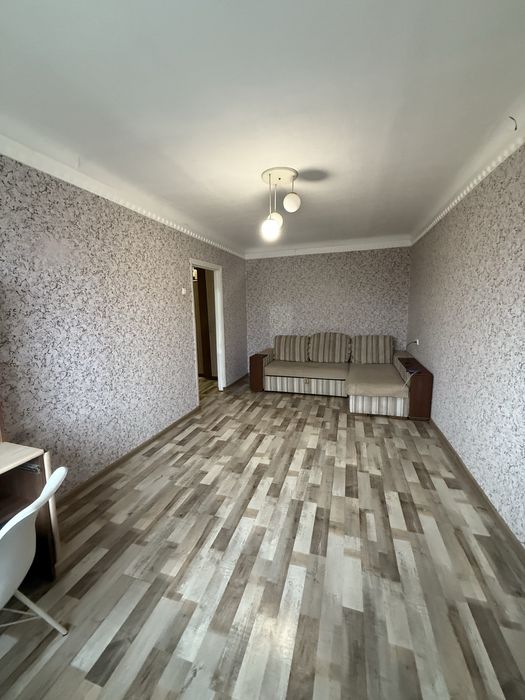 Продам однокімнатну центр міста