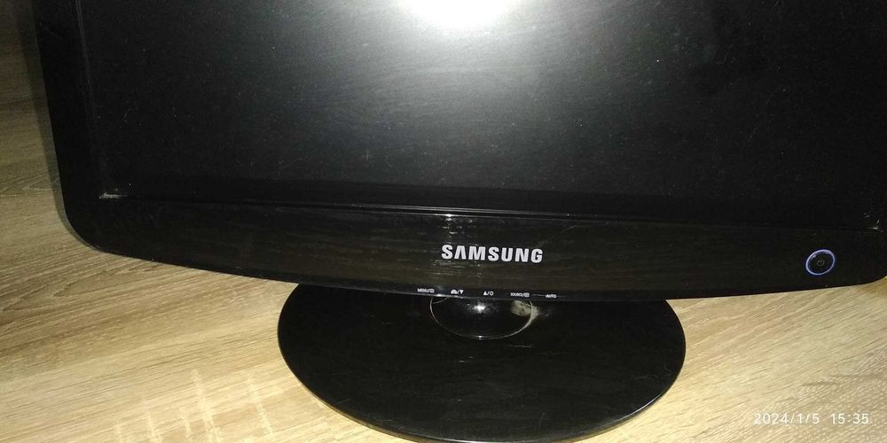 Samsung Sync Master 932BF