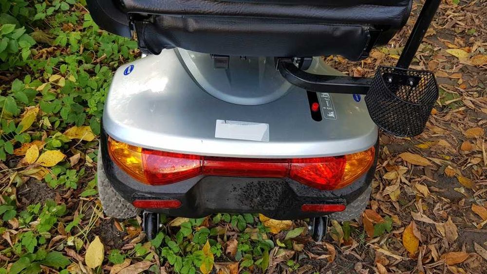 Wózek skuter inwalidzki elektryczny INVACARE ORION  29/9/25