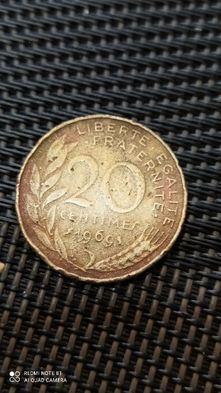 Sprzedam monete 20 centimes 1969r Francja odwrocony awers