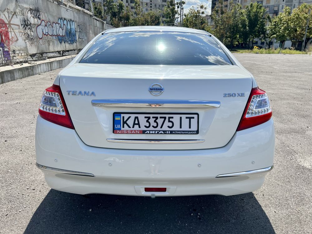 Продам Nissan Teana 2012 V6 2,5