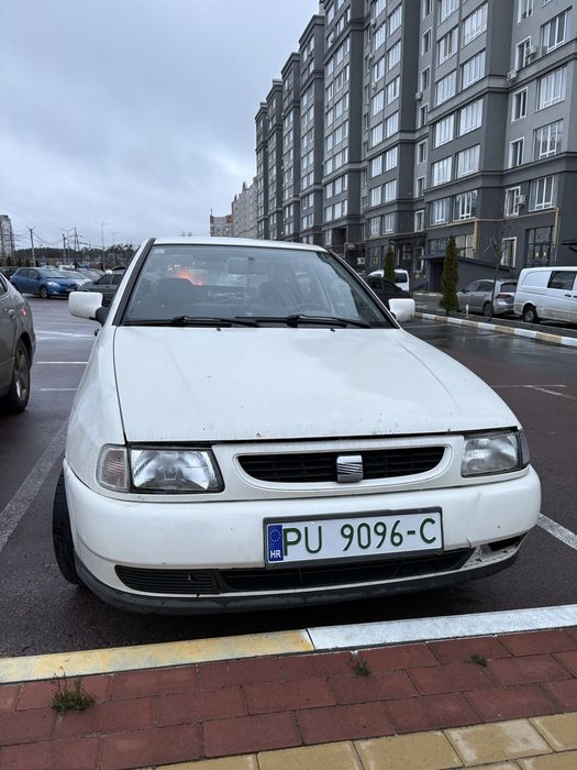 Seat cordoba 1999 1.4 Бензин