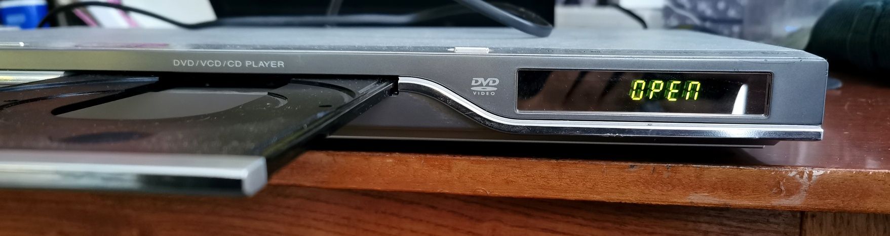 LG DGK58XB - DVD плеєр з караоке