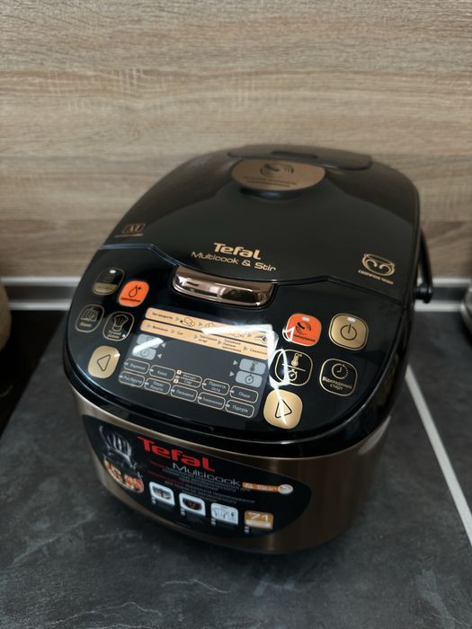 Продам мультиварку Tefal MultiCook Stir