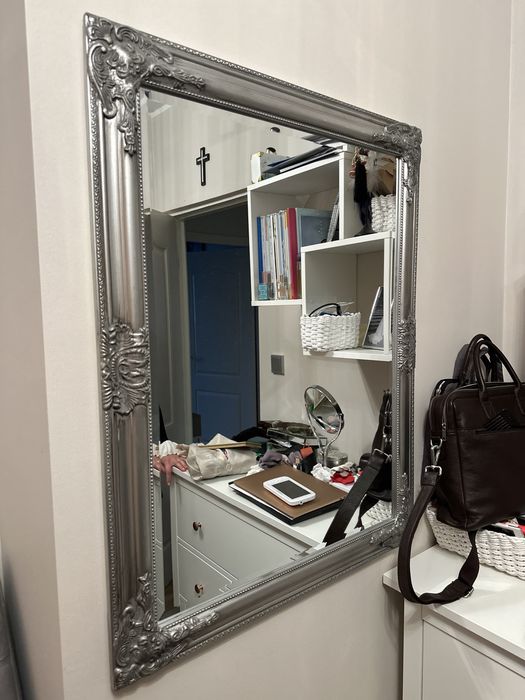 Lustro w ramie 70x90 cm wiszące glamour srebrne srebrna rama