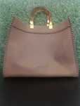 Оригинальная сумка Fendi Sunshine Medium из кожи тауп с плетеной отдел