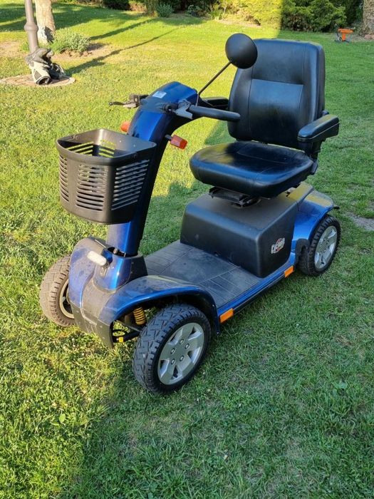 Wózek akumulatorowy