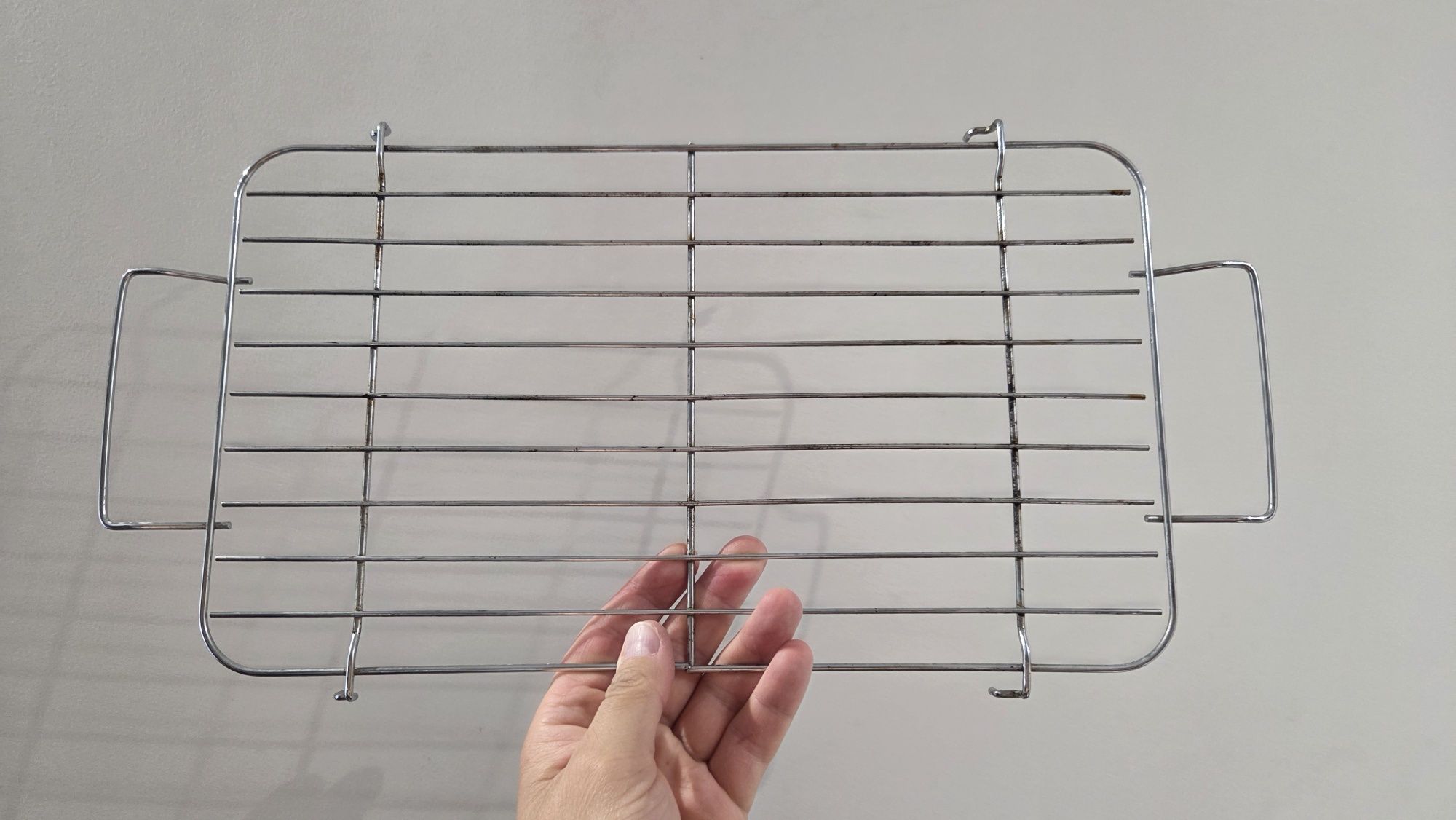 Grill elektryczny ze stojakiem ogrodowym