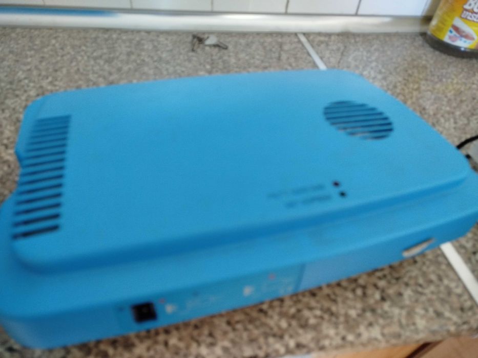 Geladeira elétrica da campingaz