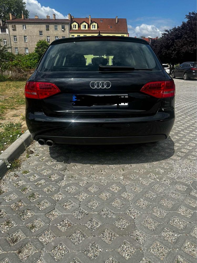 Audi A4 B8 1.8 tfsi Xenon LED Alcantara MMI 2011r