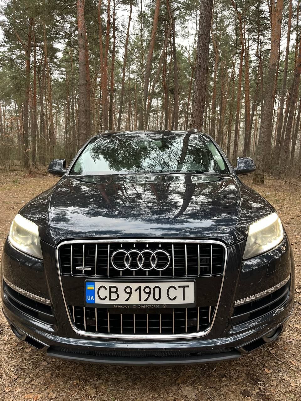 Автомобіль Audi Q7