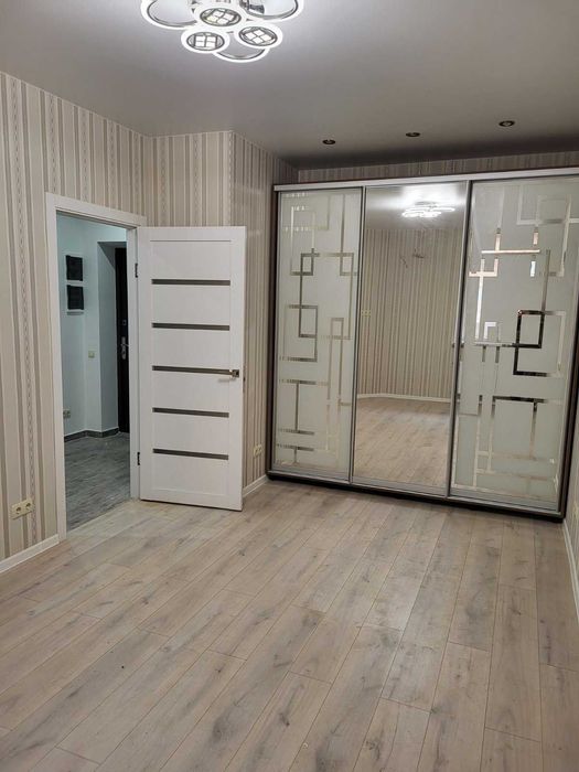 ЖК Реал парк. 1 комн. Ремонт, мебель ! 6 этаж. Согласны под программы.