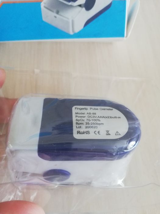 Пульсоксиметр Fingertip AB-88. Новый. Торг уместен.
