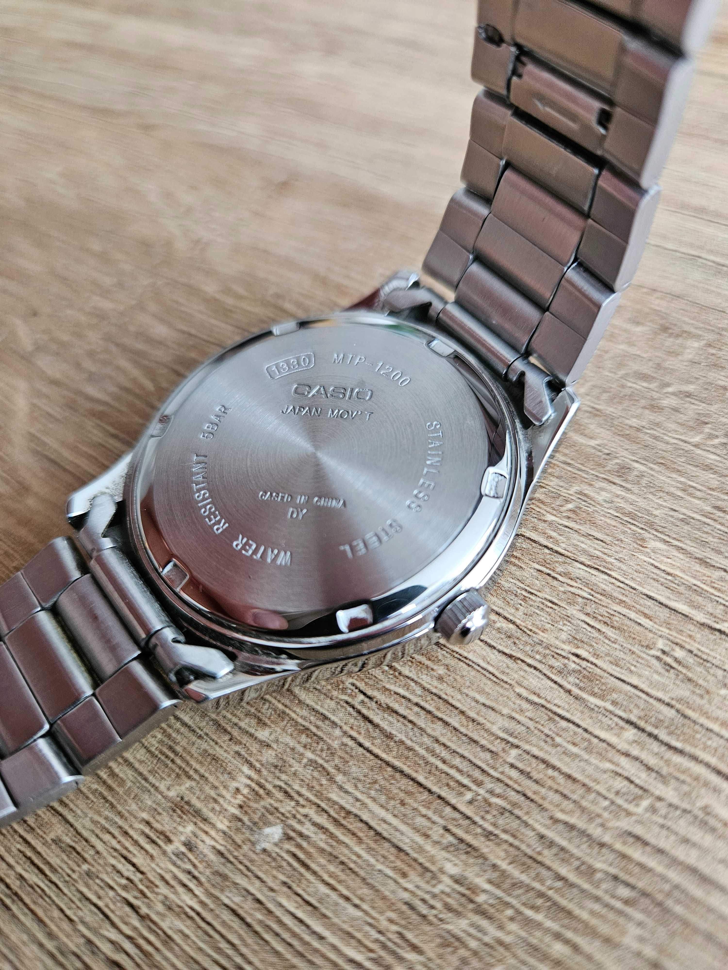 Zegarek Casio Classic Sapphire