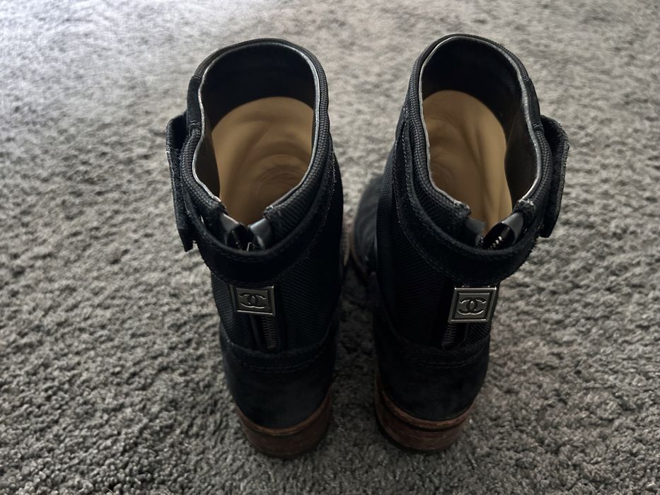 Botas Chanel em pele preto