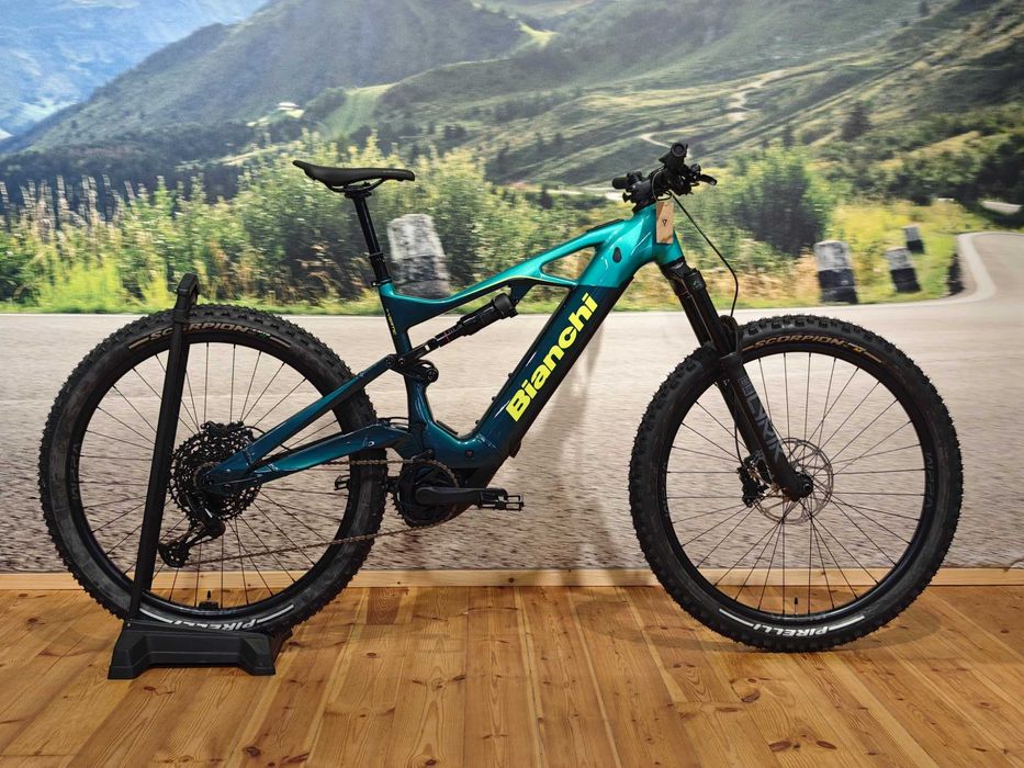 Nowy rower elektryczny Bianchi E-VERTIC FX-Type 9.1 Bosch 800Wh