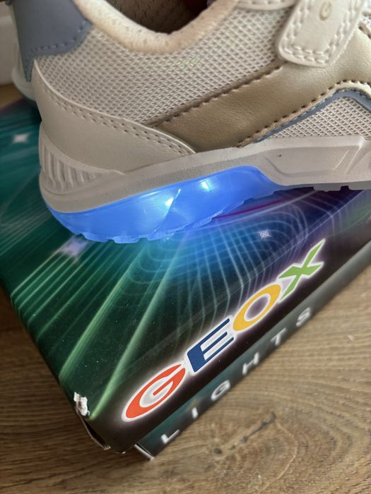 Geox sneakersy nowe 30