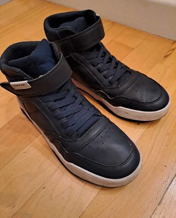 Półbuty sneakersy Geox za kostkę na rzep rozmiar 39