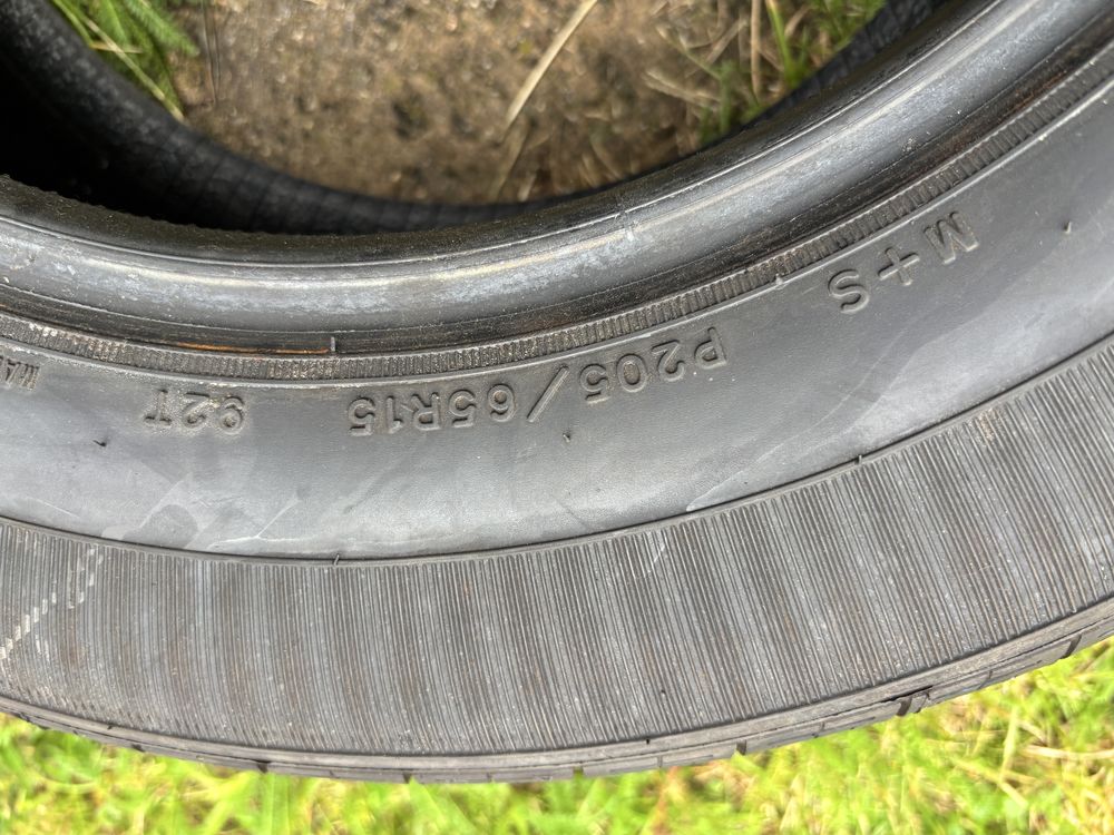 Dwie opony Goodyear M+S 205/65/15 92T