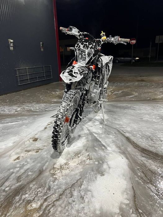 Продам кові адванс 250 в гарному стані