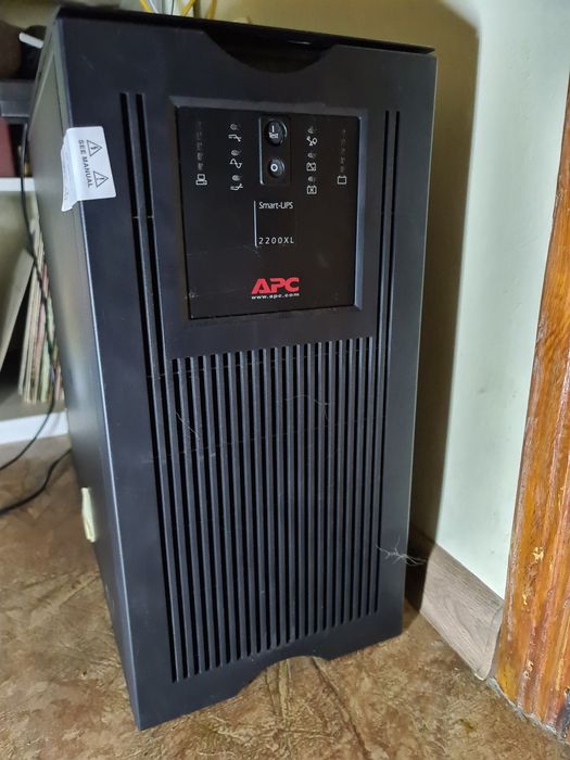 APC Smart-UPS 2200XL безперебойник