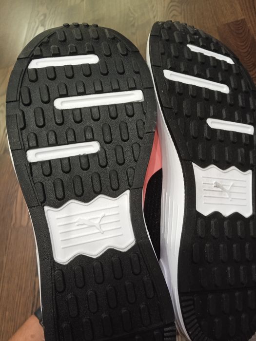 Кросівки 39 розмір