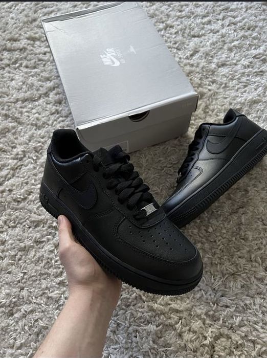 Нові кросівки Nike Air Force 1 Low 07 Black