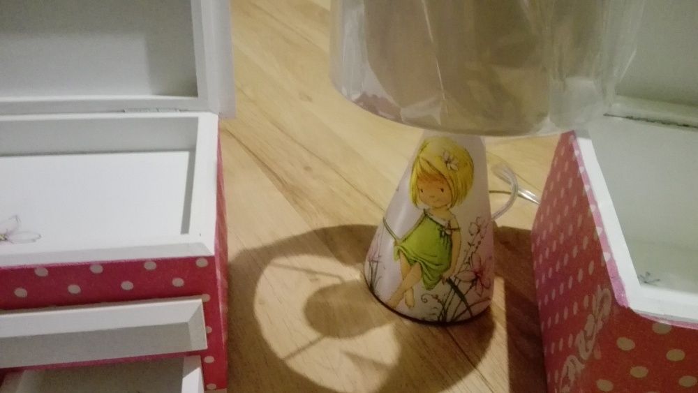 Lampka do dziecięcego pokoju-wyprzedaż