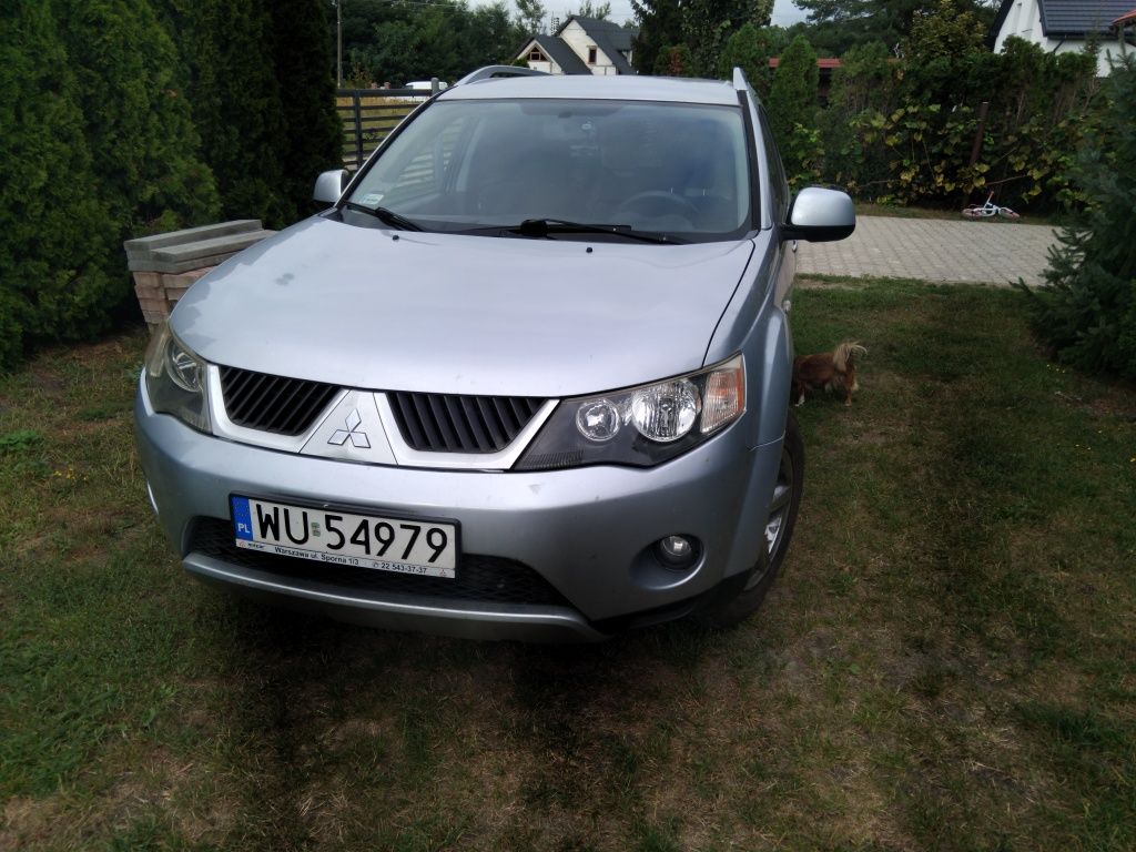Outlander 2.0 did 4x4 7osob nagłośnienie bose prywatnie