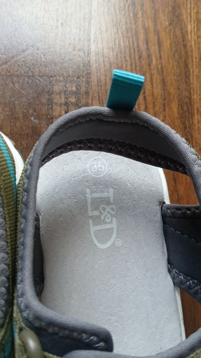 Nowe sandałki chłopięce roz 35