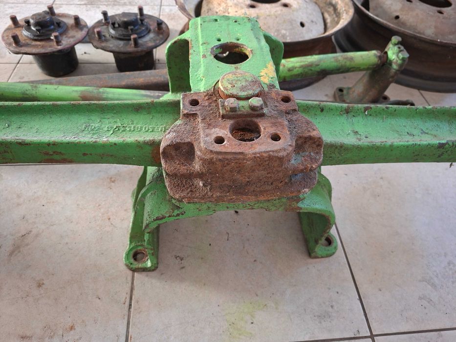 Przednia oś ursus c328 komplet