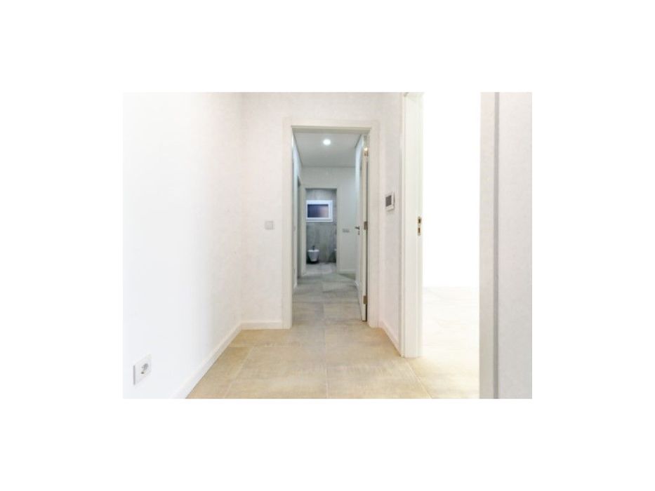 Apartamento T3 R/C Novo com Garagem