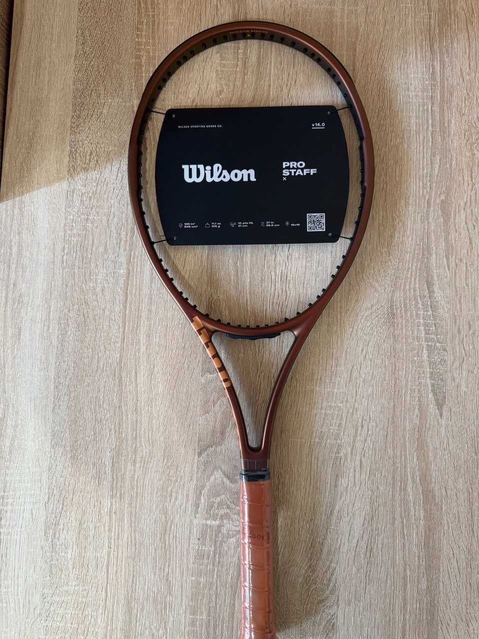 Тенісна ракетка Wilson Clash 100L V2.0, Ultra 100L V3.0, Staff X V14