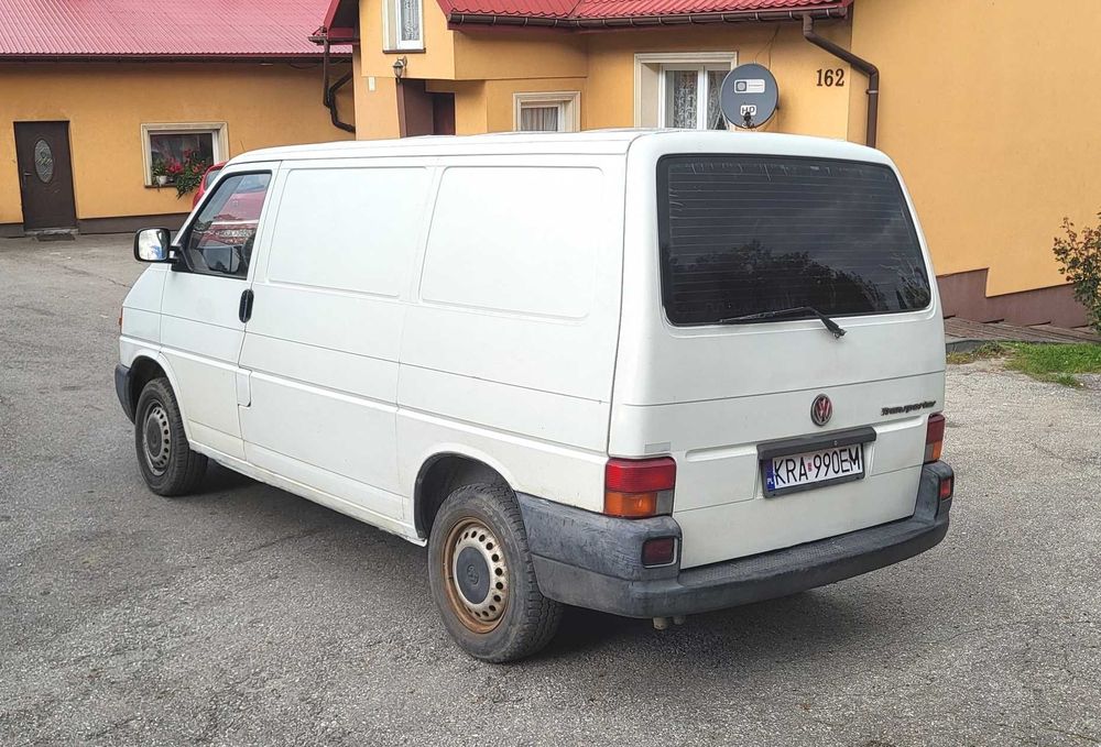 Volkswagen Transporter T4 1,9 TD ma moc niski przebieg