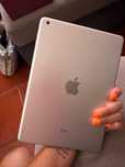 iPad Air Wi-Fi 9.7" 16GB Prateado