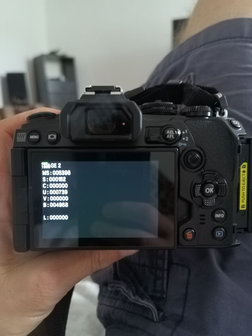 Olympus OM-D EM-1 MARK III + 12-50 EZ MSC + 500mm WALIMEX 5400 ujęć