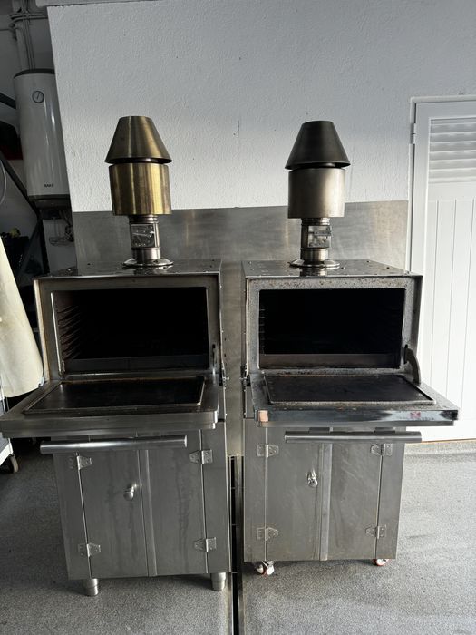 Forno Josper com 6 meses de uso, 2 unidades. E perfeitas condicoes