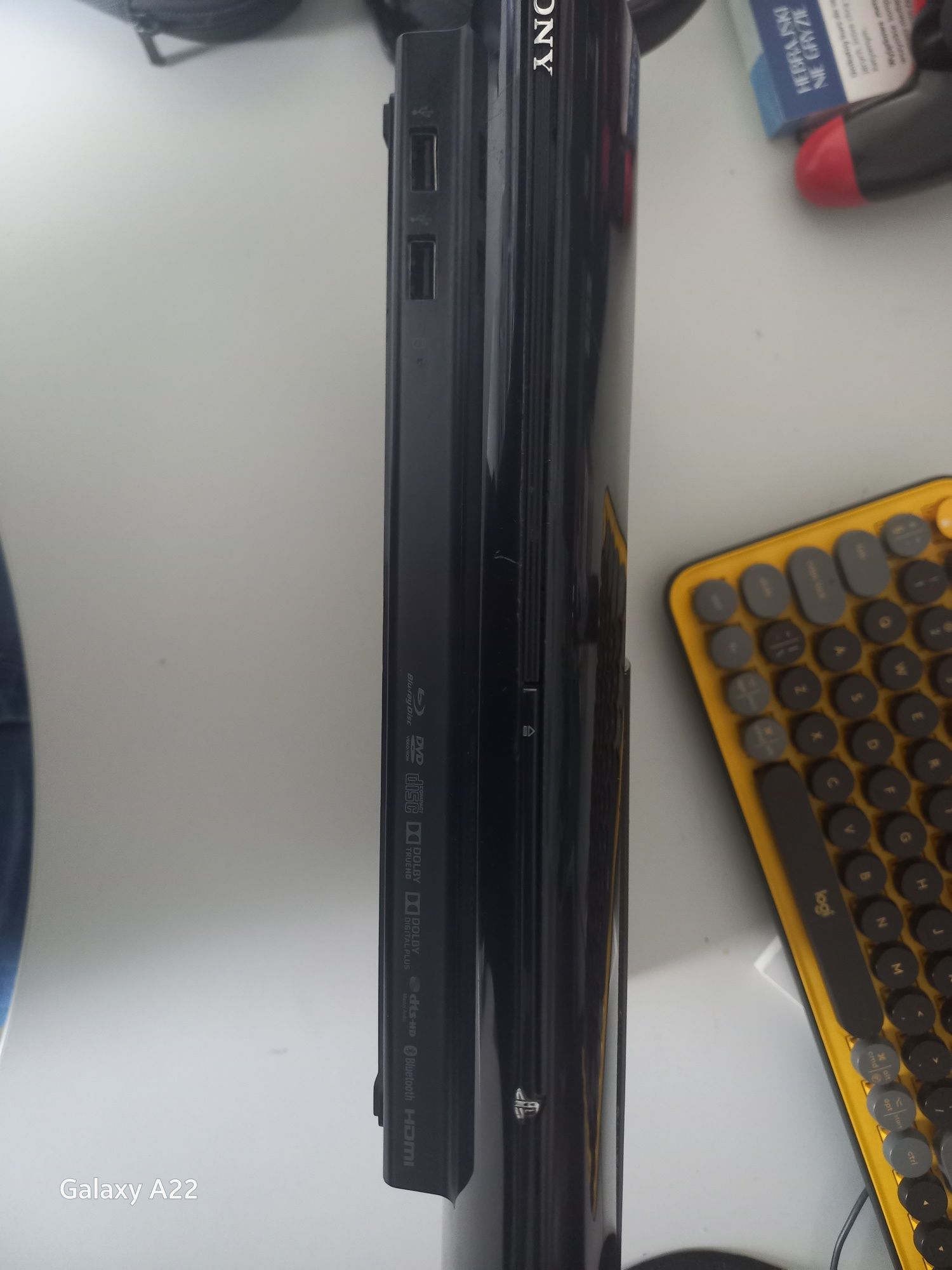 Ps3 super slim 4004C