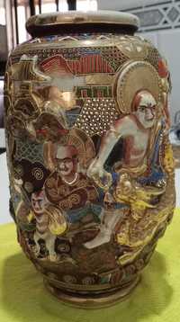 Pote Satsuma Original pintado a Ouro 24Q (séc. XIX), "Deuses e Rakans"