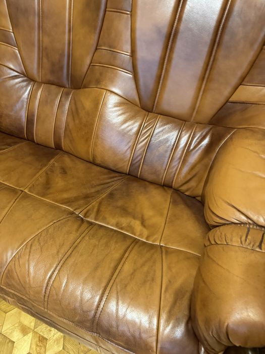 Wypoczynek ze skóry 3/2/1. Skórzany sofa skórzana