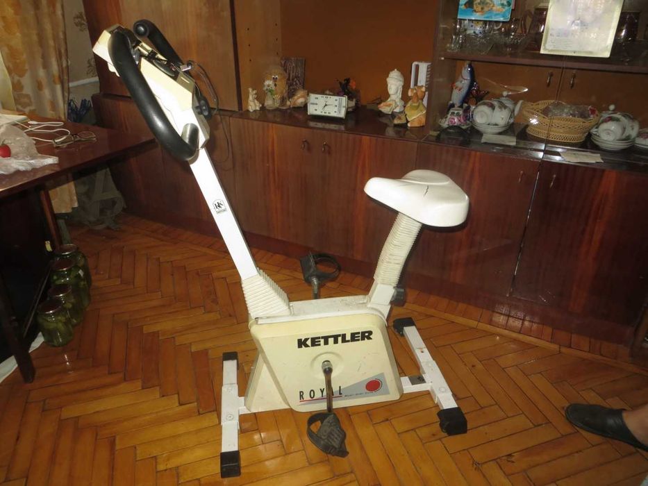 Велотренажер KETTLER