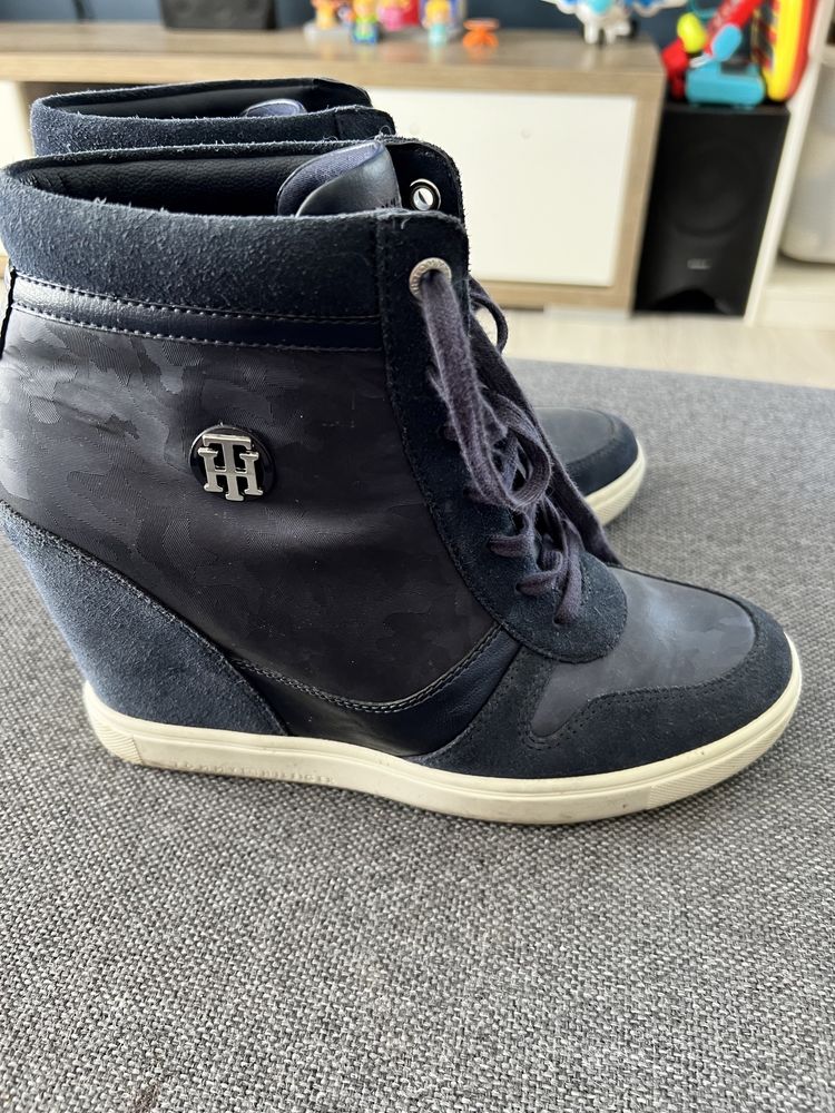 Buty Tommy Hilfiger 41  Oryginalne